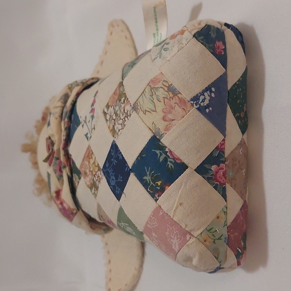 Hand Made Quilted Doll Angel Terry's Village Holding A Flower - Picture 8 of 8